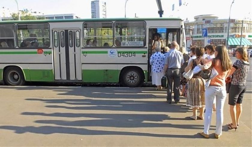 Посадка высадка пассажиров автобуса